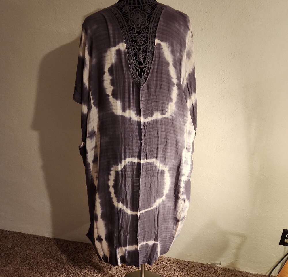 Ruggine Tie Dye Crochet Back Kimono Duster Gray White OS NWT - Picture 4 of 11